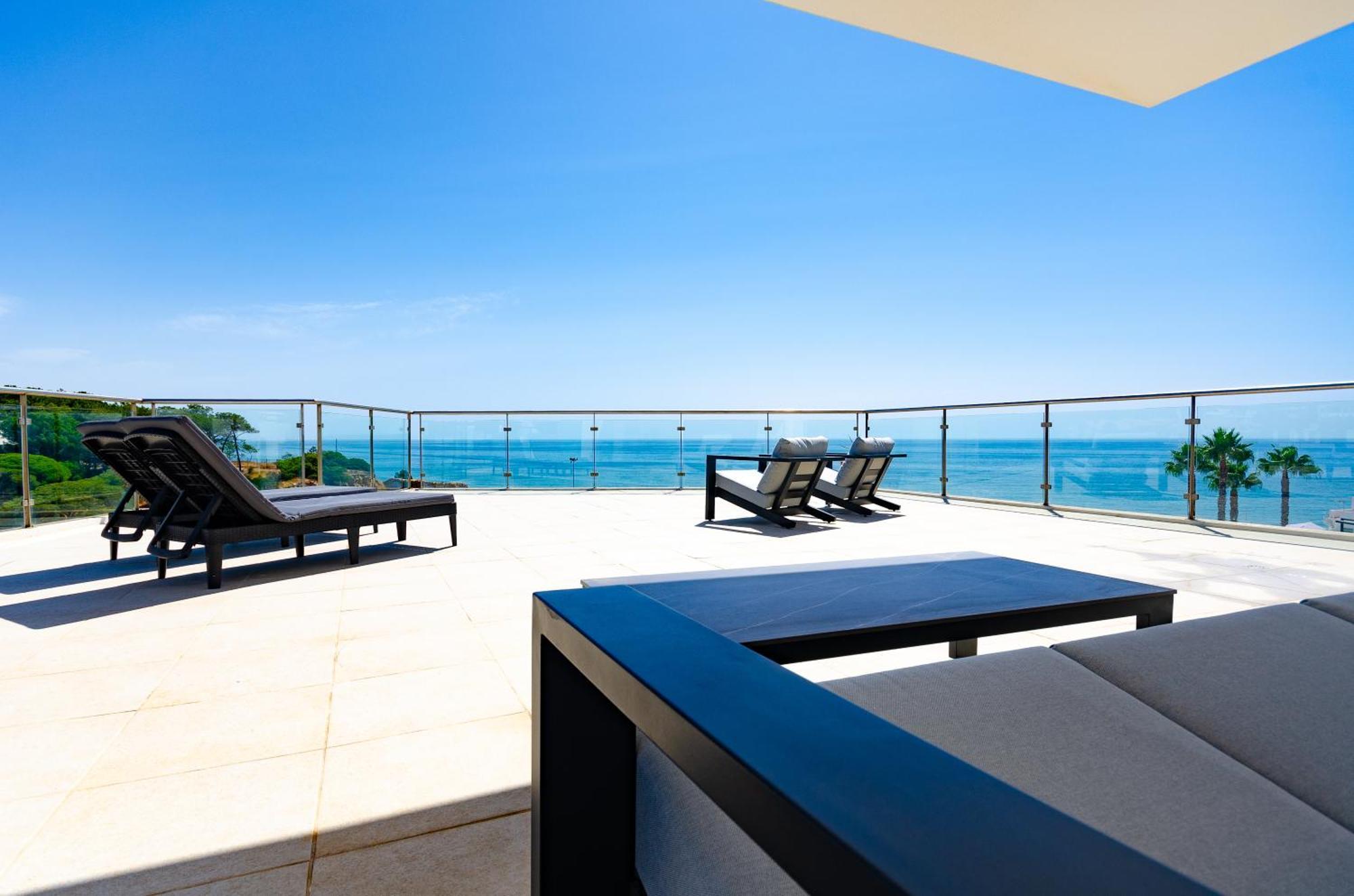 Penthouse Apartment, Superb Sea View 1 Bedroom, Verandas Do Mar At02