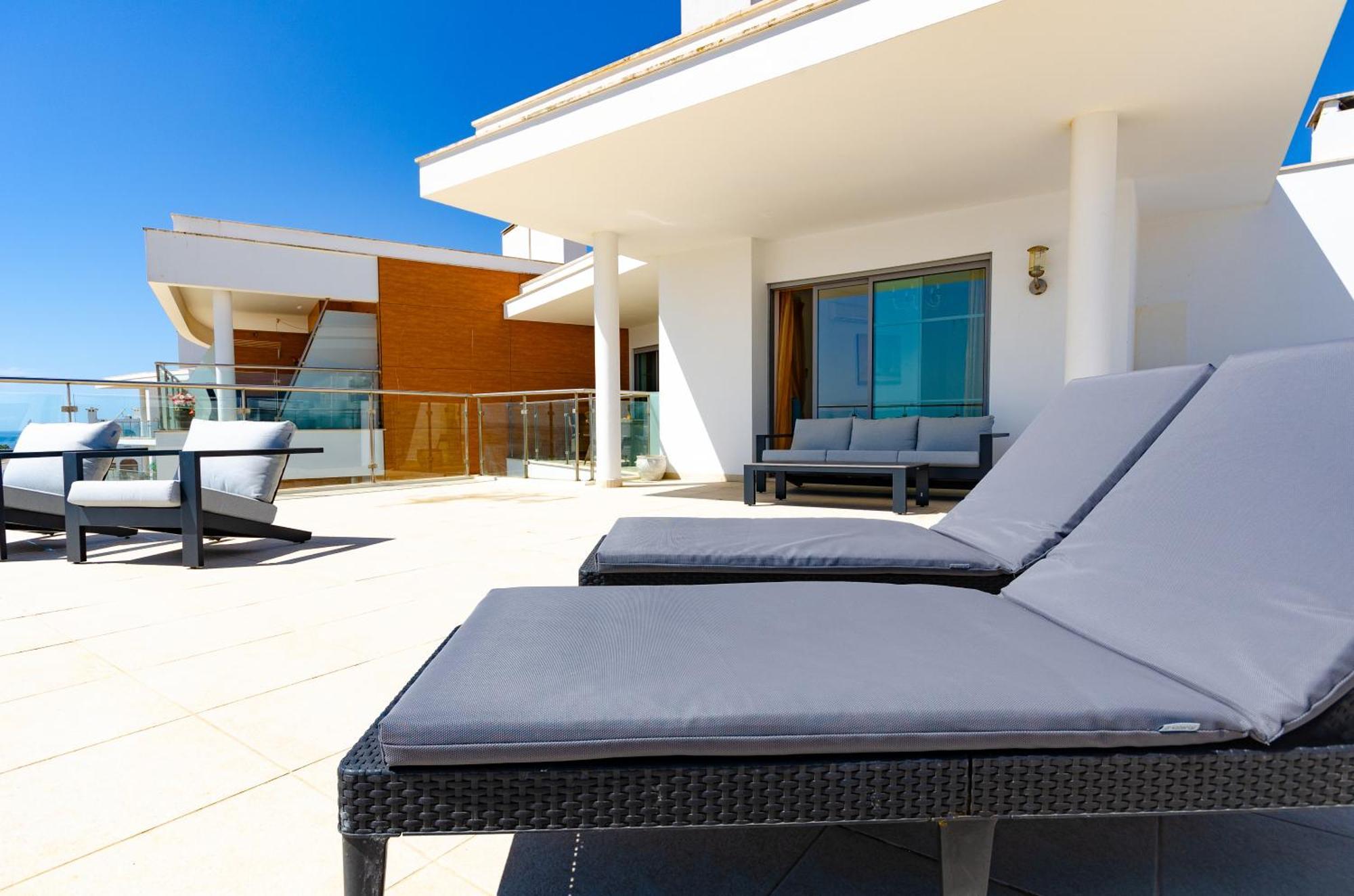 Penthouse Apartment, Superb Sea View 1 Bedroom, Verandas Do Mar At02 *
